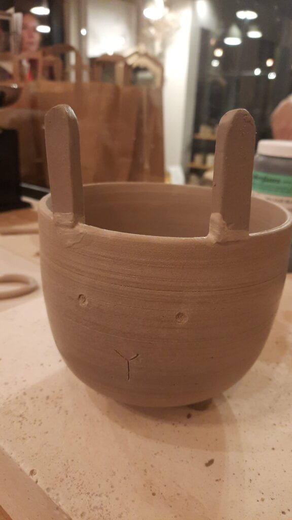 Dolgedraaid Bloempot Knuffel Konijn (2)